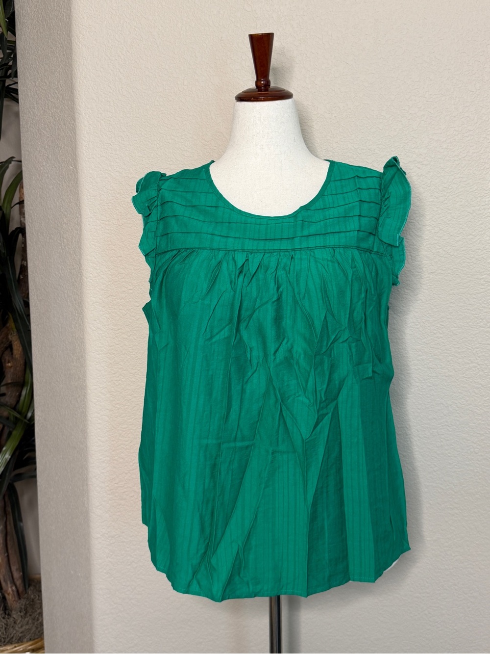 SHEIN Emerald Green Pintuck Ruffle Sleeve Blouse